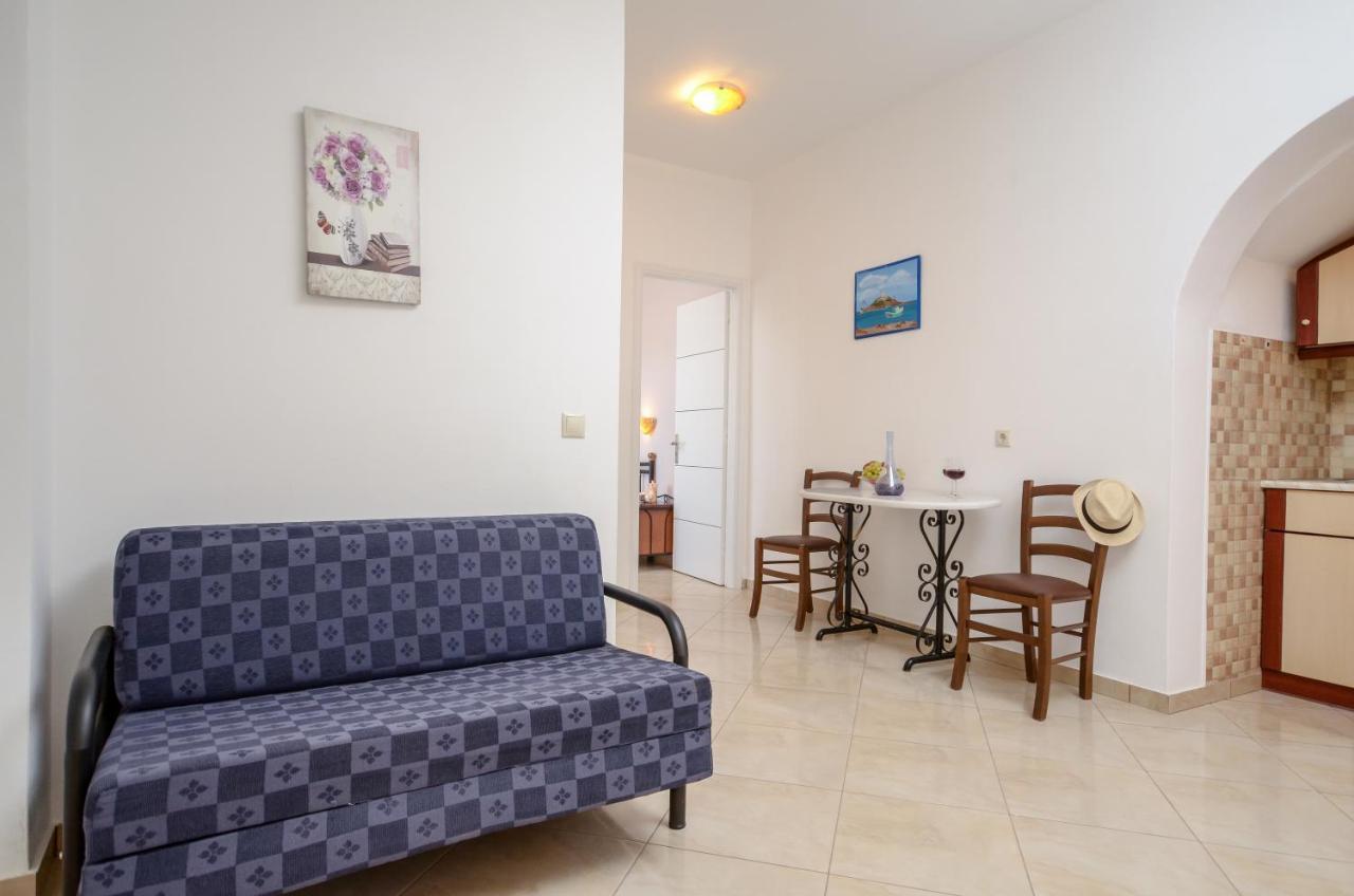 Gaitani Apartments Plaka Naxos Мікрі-Віґла Екстер'єр фото